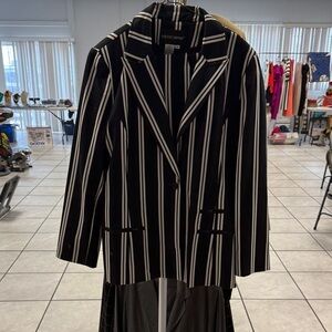 Metrostyle Women's Striped Blazer - Black and White